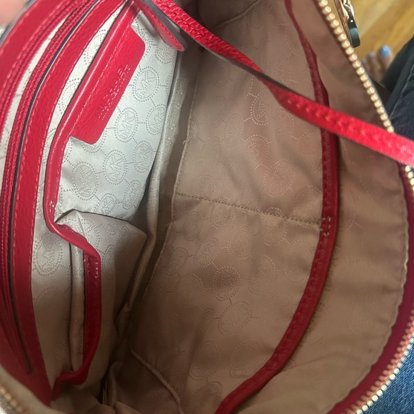 A shoulder bag - Picture 3 of 4